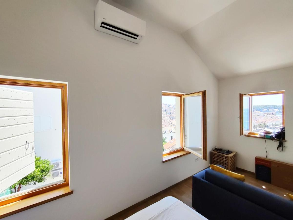 Brand New Apt W Balcony & Perfect Seaview At Center Hvar Town Exterior foto