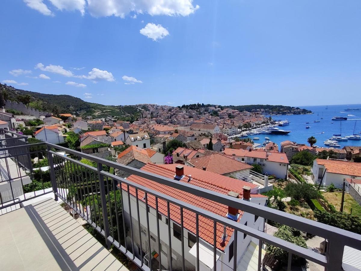 Brand New Apt W Balcony & Perfect Seaview At Center Hvar Town Exterior foto