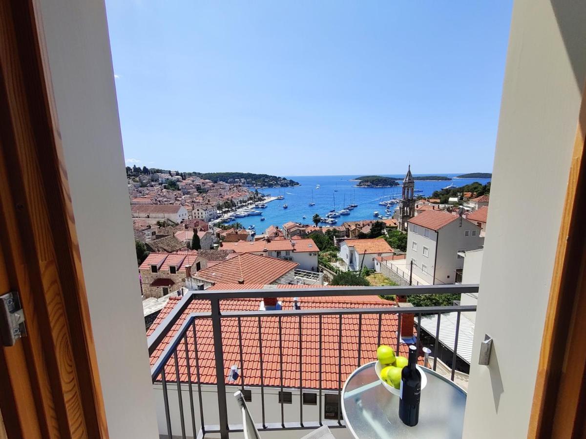 Brand New Apt W Balcony & Perfect Seaview At Center Hvar Town Exterior foto