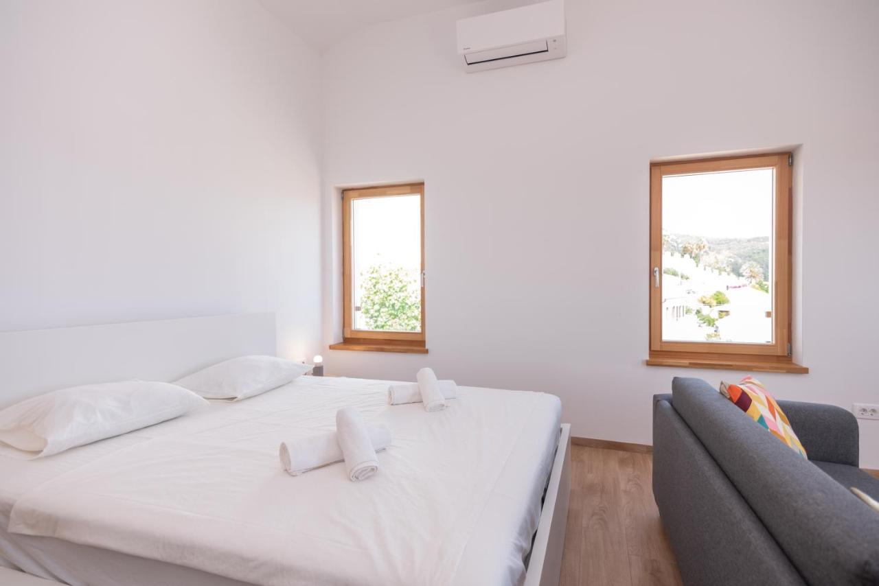Brand New Apt W Balcony & Perfect Seaview At Center Hvar Town Exterior foto